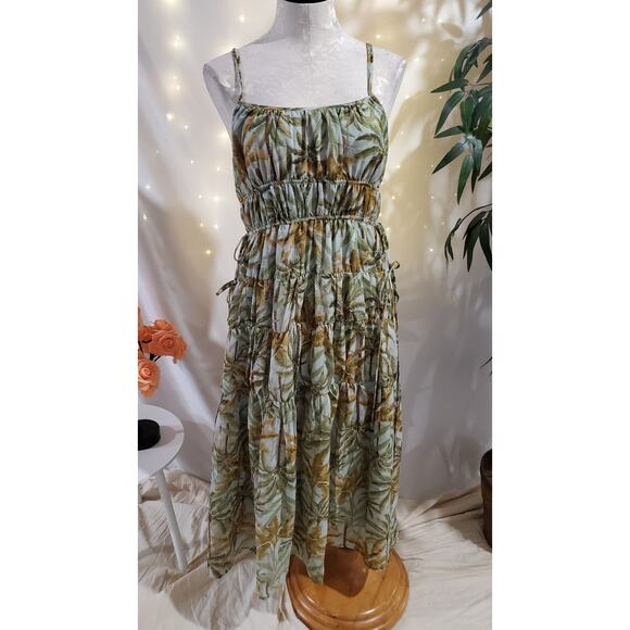 Moon River Dresses & Skirts - Moon River NWT Tropical Palm Tree Tiered Jungle Midi Dress Size M Hawaiian